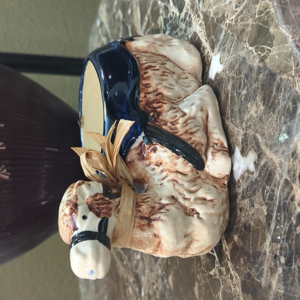 Planter Vintage Camel Ceramic - Picture 2 of 6